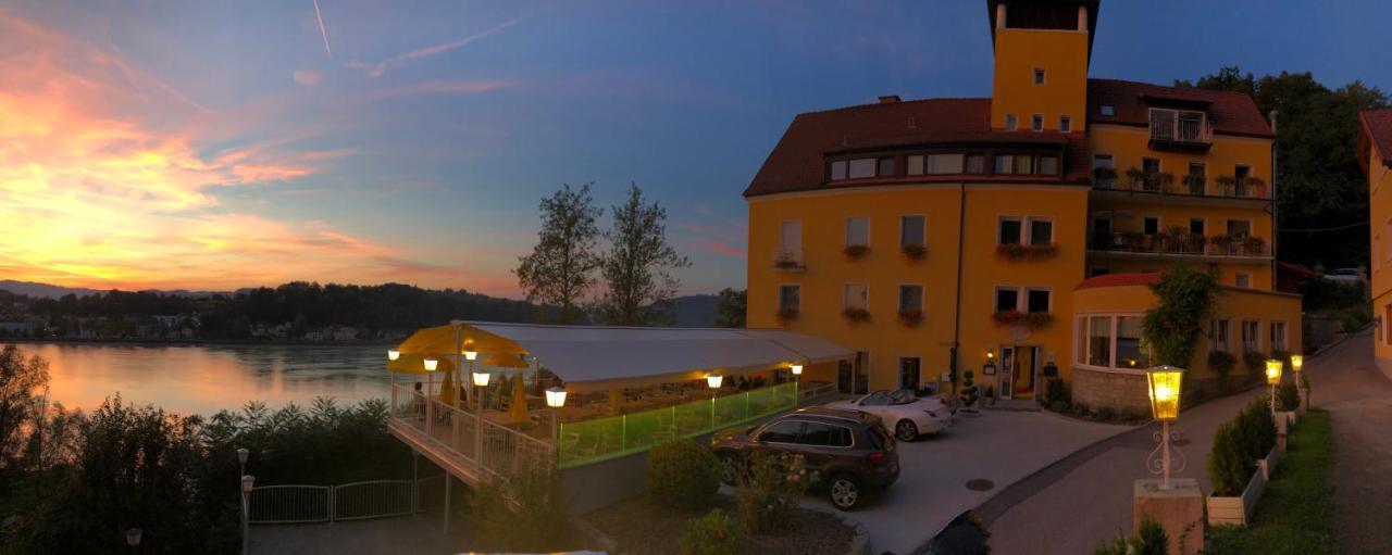 Hotel-Restaurant Faustschloessl Feldkirchen an der Donau Zewnętrze zdjęcie