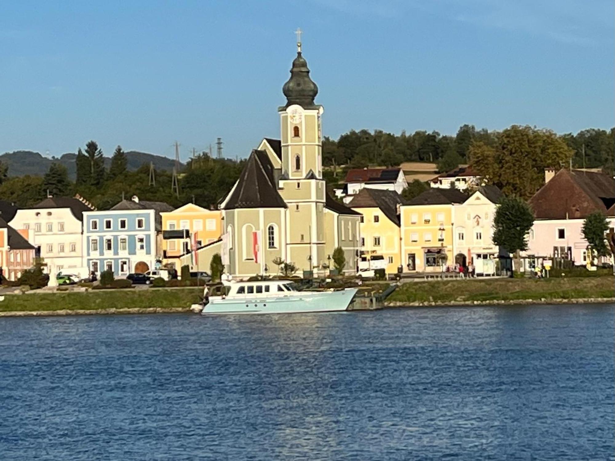 Hotel-Restaurant Faustschloessl Feldkirchen an der Donau Zewnętrze zdjęcie