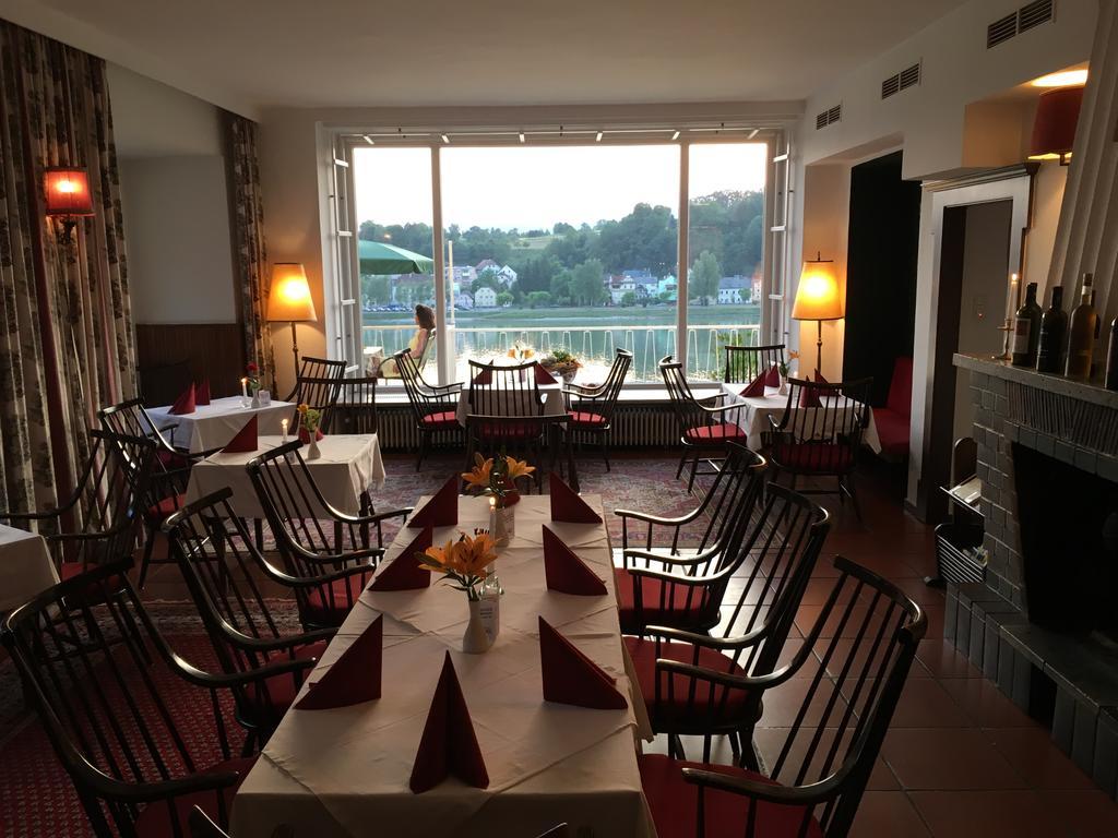 Hotel-Restaurant Faustschloessl Feldkirchen an der Donau Zewnętrze zdjęcie
