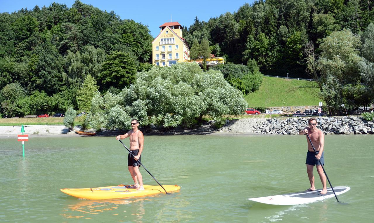 Hotel-Restaurant Faustschloessl Feldkirchen an der Donau Zewnętrze zdjęcie