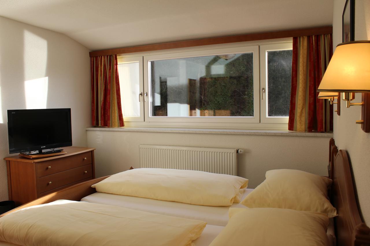 Hotel-Restaurant Faustschloessl Feldkirchen an der Donau Zewnętrze zdjęcie