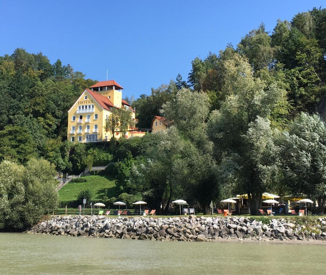 Hotel-Restaurant Faustschloessl Feldkirchen an der Donau Zewnętrze zdjęcie